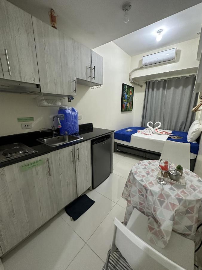 Stays At Green Residences 1 Studio Room Couples Bed With Complimentary Breakfast For 2 Manila Kültér fotó