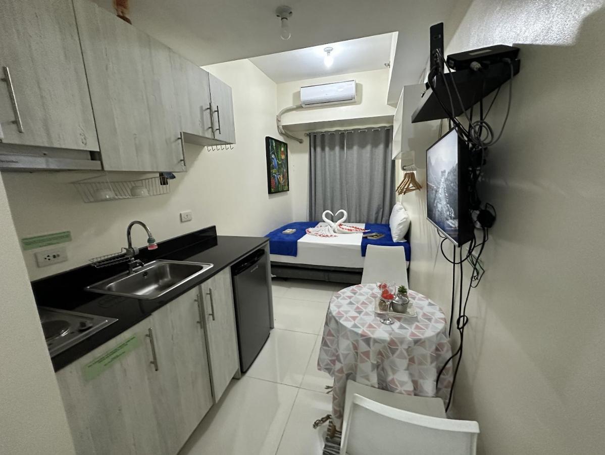 Stays At Green Residences 1 Studio Room Couples Bed With Complimentary Breakfast For 2 Manila Kültér fotó