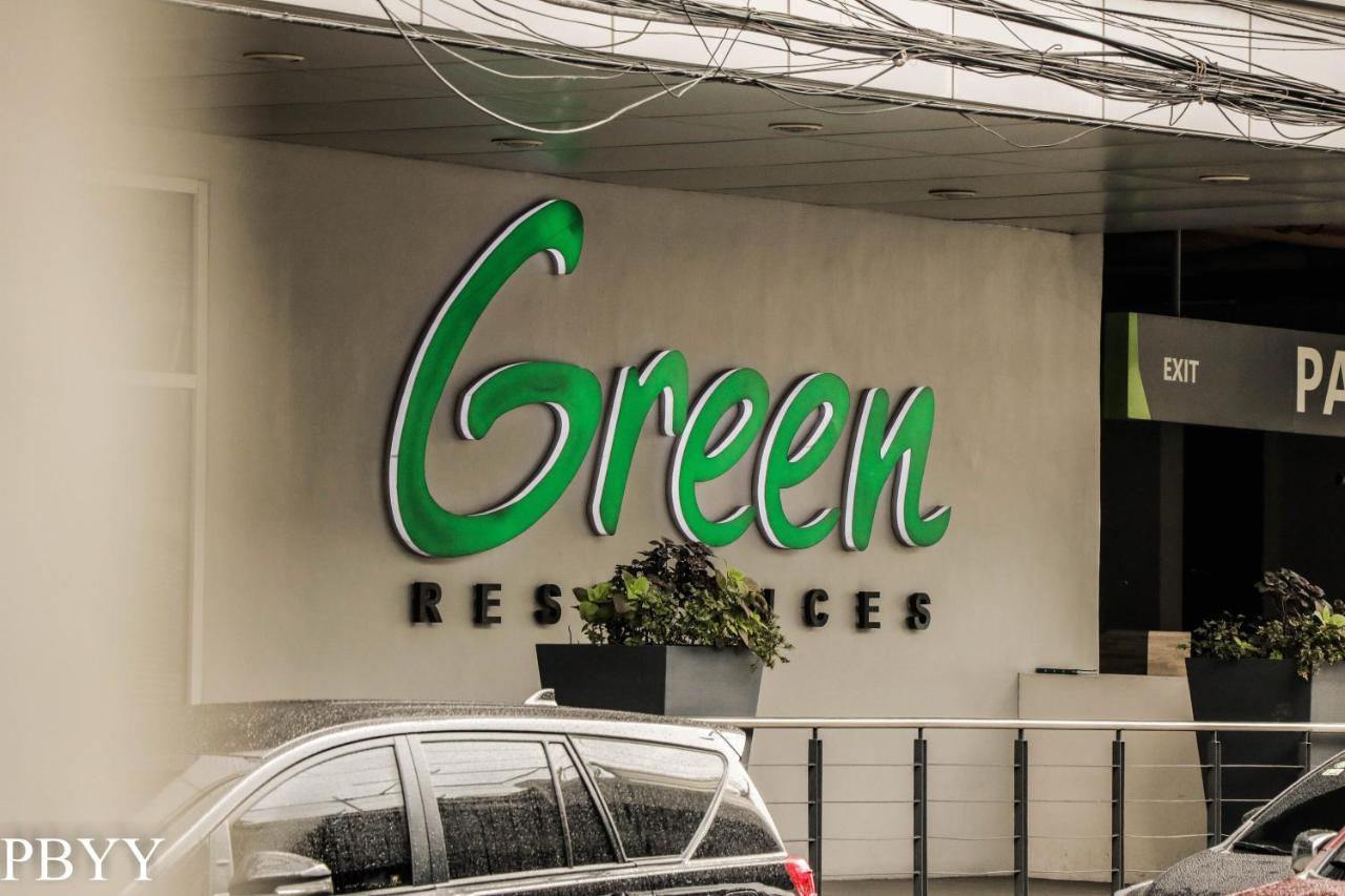 Stays At Green Residences 1 Studio Room Couples Bed With Complimentary Breakfast For 2 Manila Kültér fotó