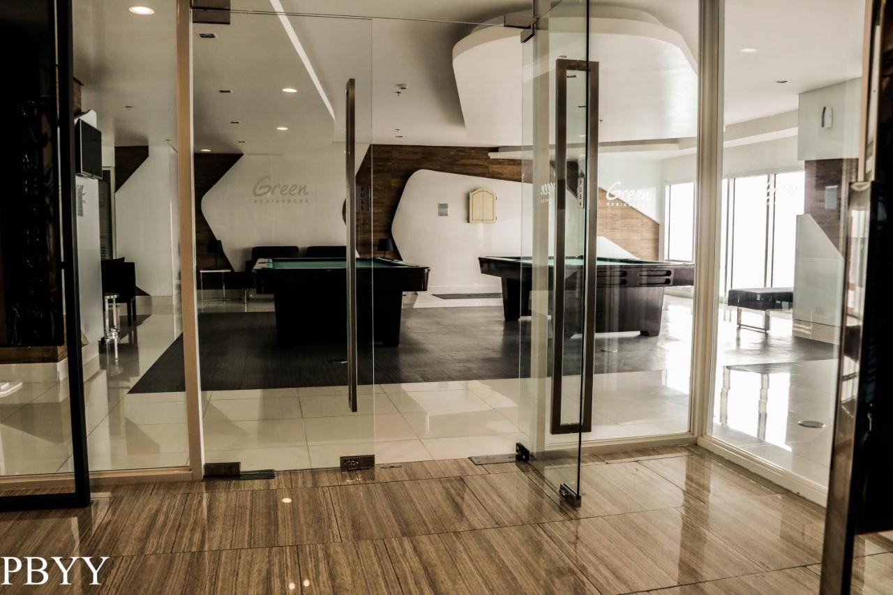Stays At Green Residences 1 Studio Room Couples Bed With Complimentary Breakfast For 2 Manila Kültér fotó