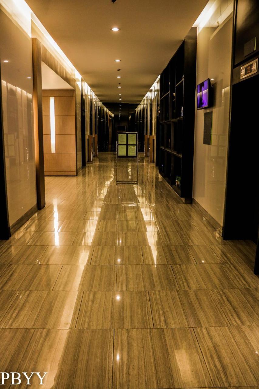 Stays At Green Residences 1 Studio Room Couples Bed With Complimentary Breakfast For 2 Manila Kültér fotó